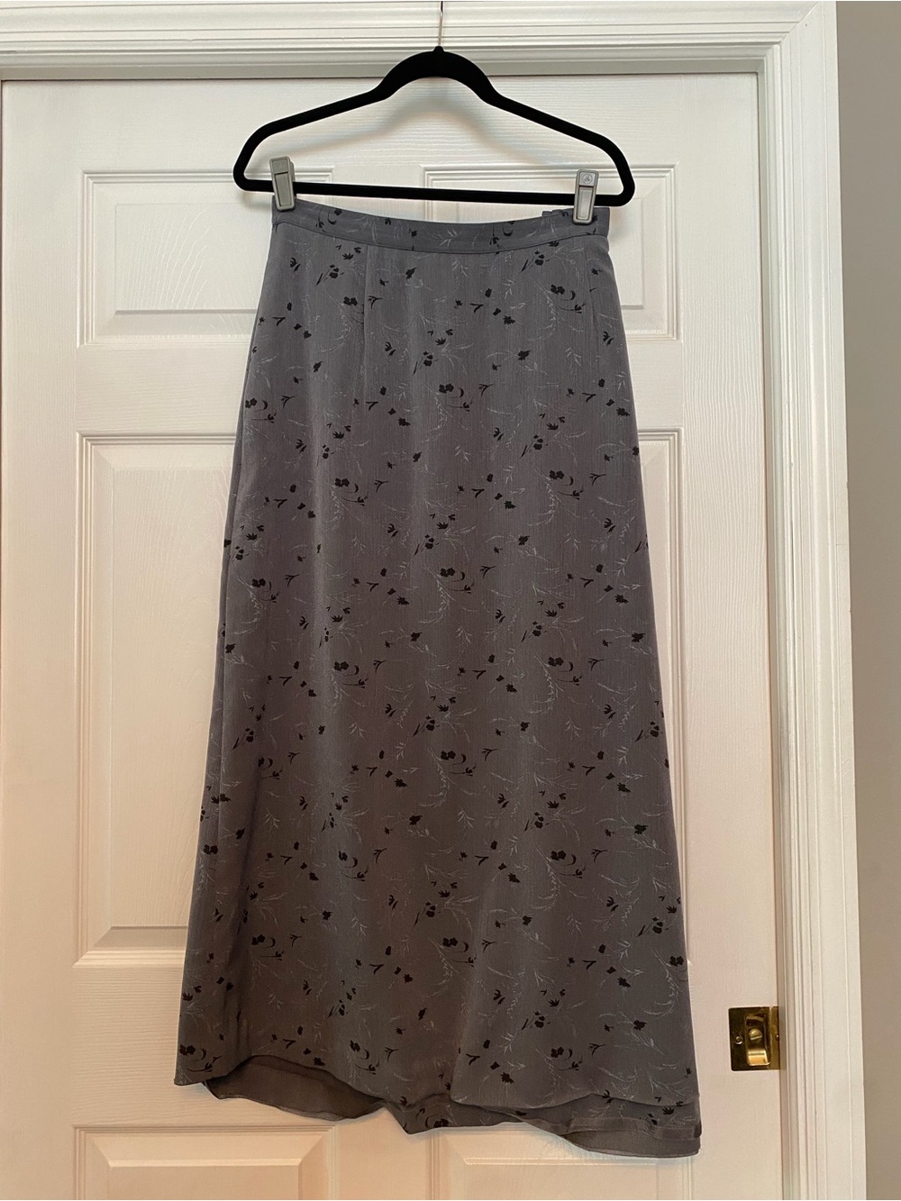 Liz Claiborne Gray Floral Maxi Skirt